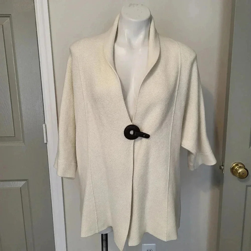 Soft Surroundings Saville Buckle Closure Topper Cardigan Sweater(M)